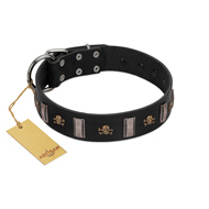 "Pirates' Symbol" Fashionable FDT Artisan Black Leather Bullmastiff Collar with Silver-Like Plates and Gold-Like Skulls