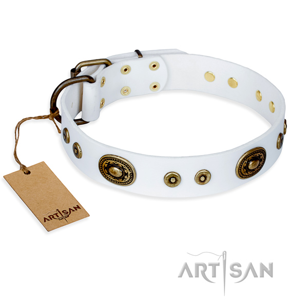 Full grain leather dog collar made of top notch material with strong D-ring